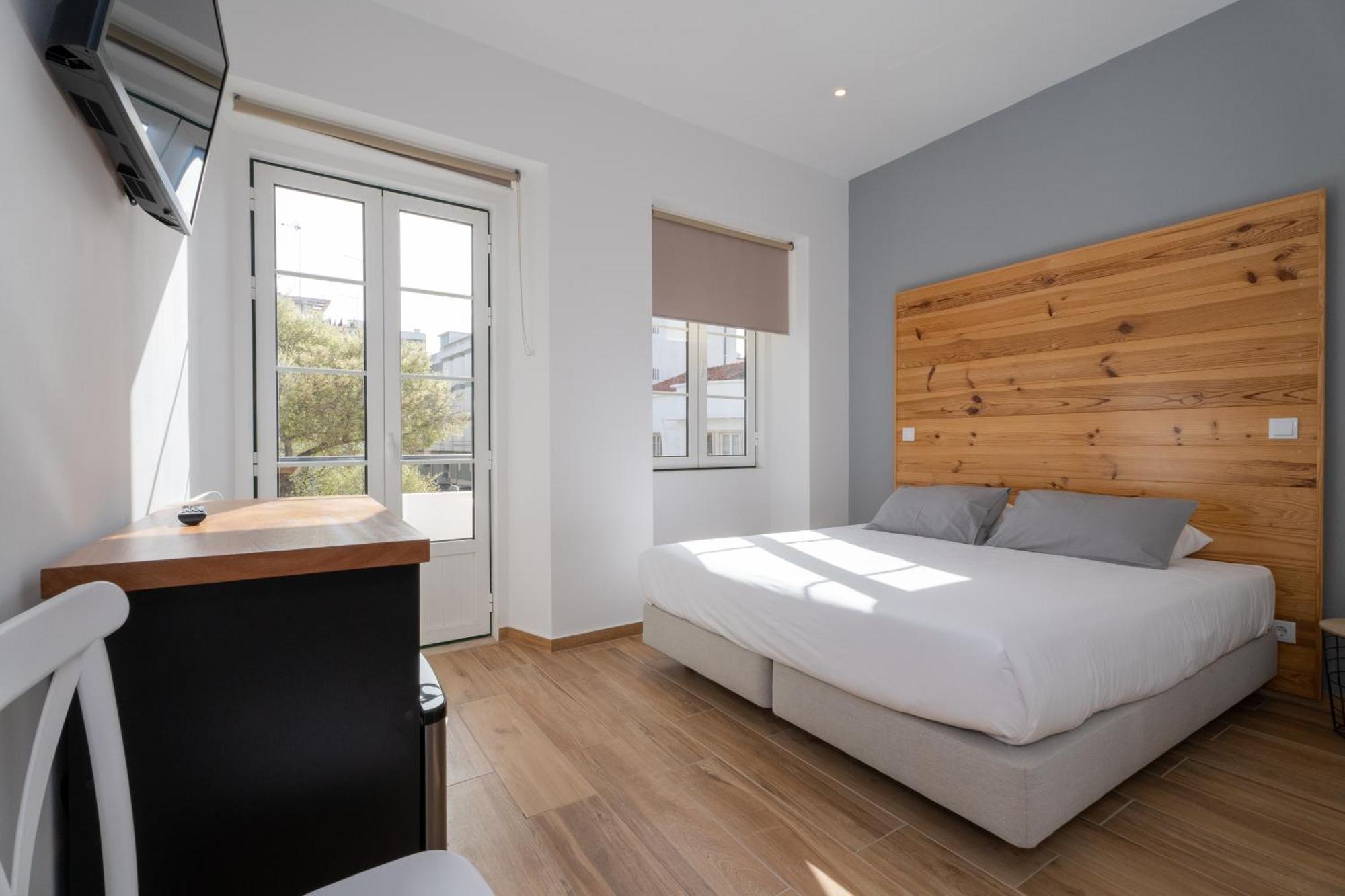 Alameda Guesthouse By Boutique Taipas Garagem Para Motos ปอร์ติเมา ภายนอก รูปภาพ